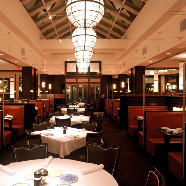 Carlyle restaurant interior in Shirlington, VA. Photo by OpenTable.com